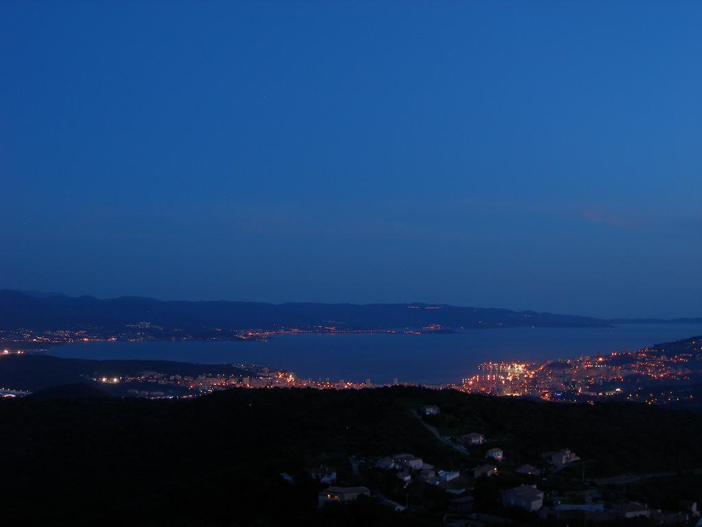 Gites Sassone, Vue Panoramique Sur Ajaccio Et La Mer Alata Kamer foto